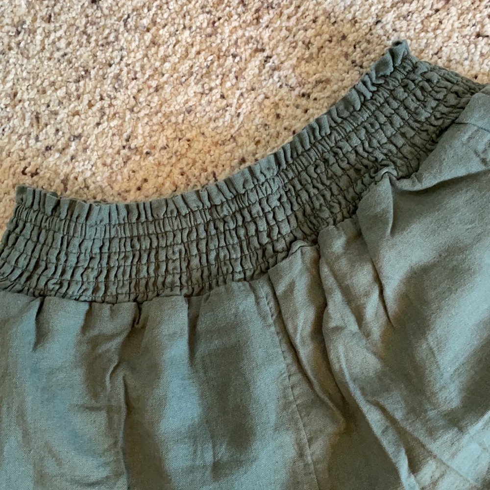 Universal Thread Pull On Shorts - Picture 2 of 3